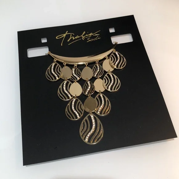 Thalia Sodi Statement Necklace - Picture 6 of 7